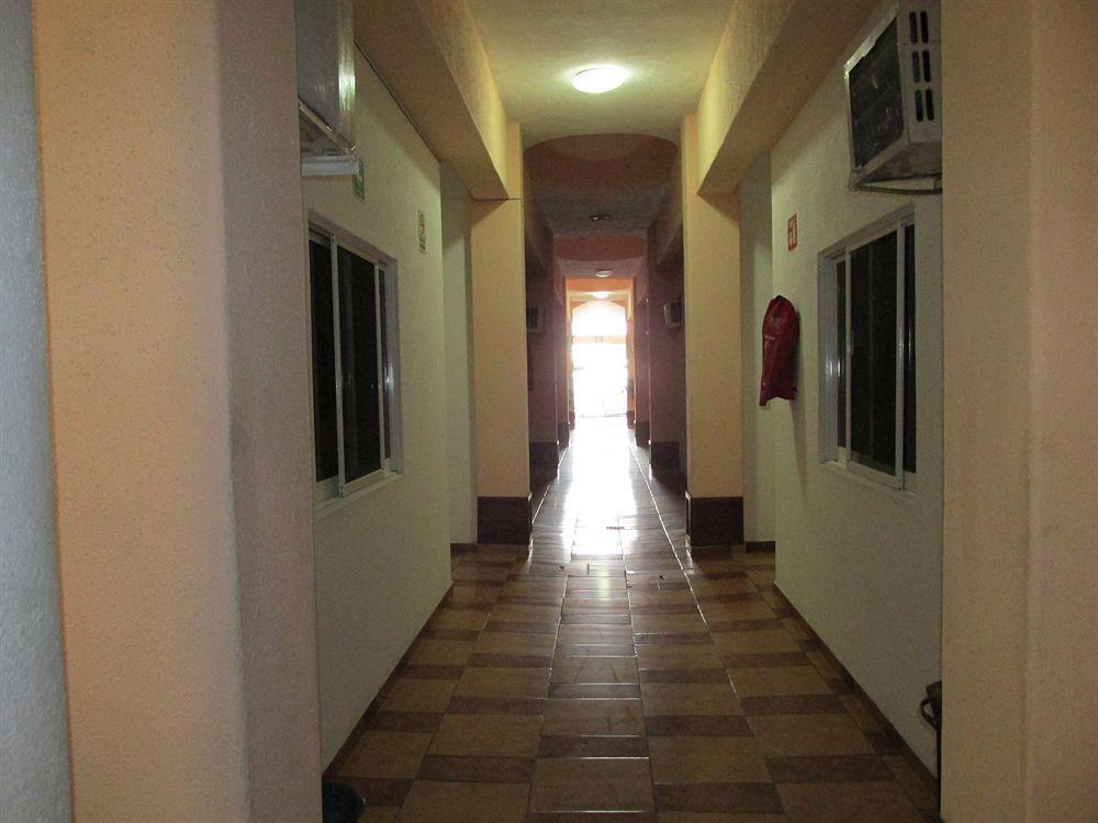 Hotel Albatros Мансанильо Экстерьер фото