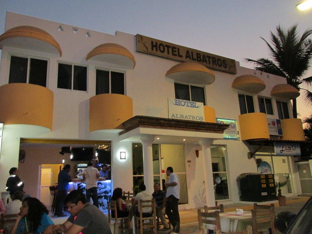Hotel Albatros Мансанильо Экстерьер фото