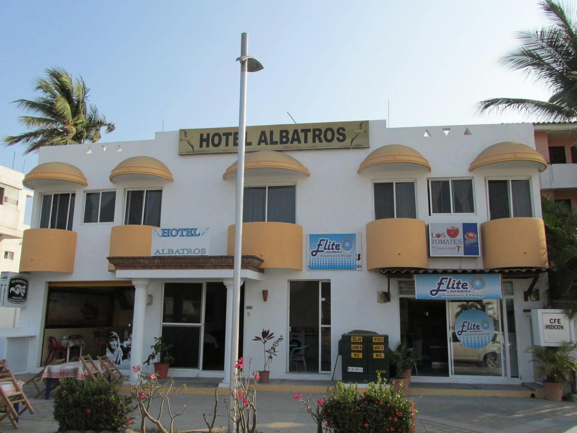 Hotel Albatros Мансанильо Экстерьер фото